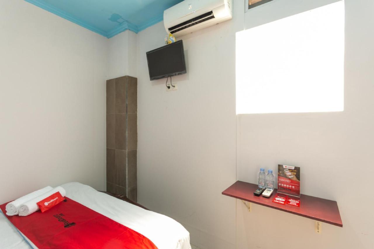 Reddoorz Syariah Near Stadion Manahan Solo 2 Surakarta (Solo) Exterior foto