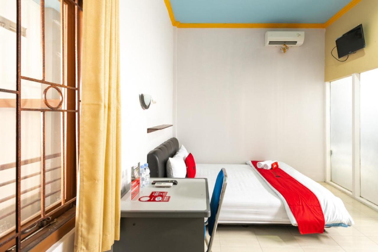 Reddoorz Syariah Near Stadion Manahan Solo 2 Surakarta (Solo) Exterior foto